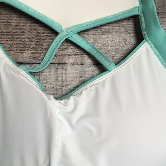 Chestee C Bar Bella Kandace Halter Sports Bra Mint Green Size 8 - Picture 5 of 9